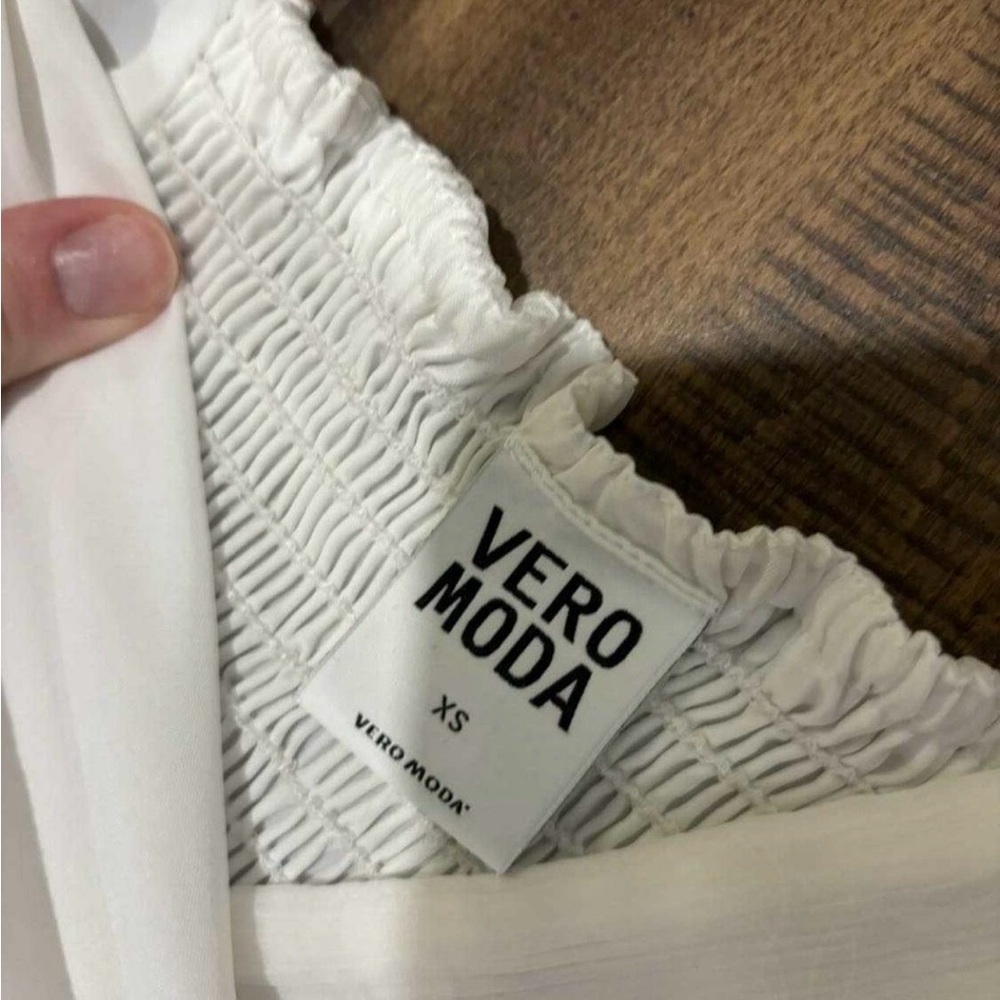 Vero Moda Josephine Fit and Flare Dress in White - Picture 4 of 4